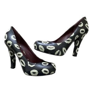 Marc by Marc Jacobs Leather Pumps